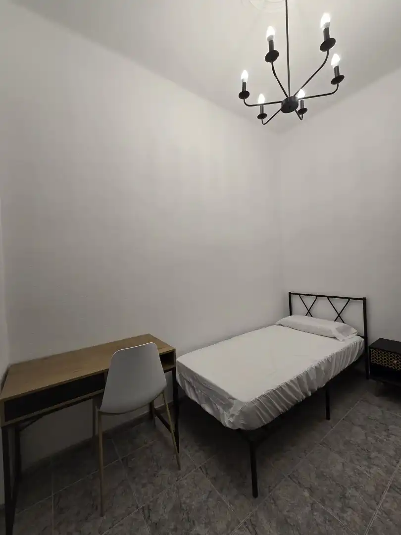 Habitación 135 m², Lérida
