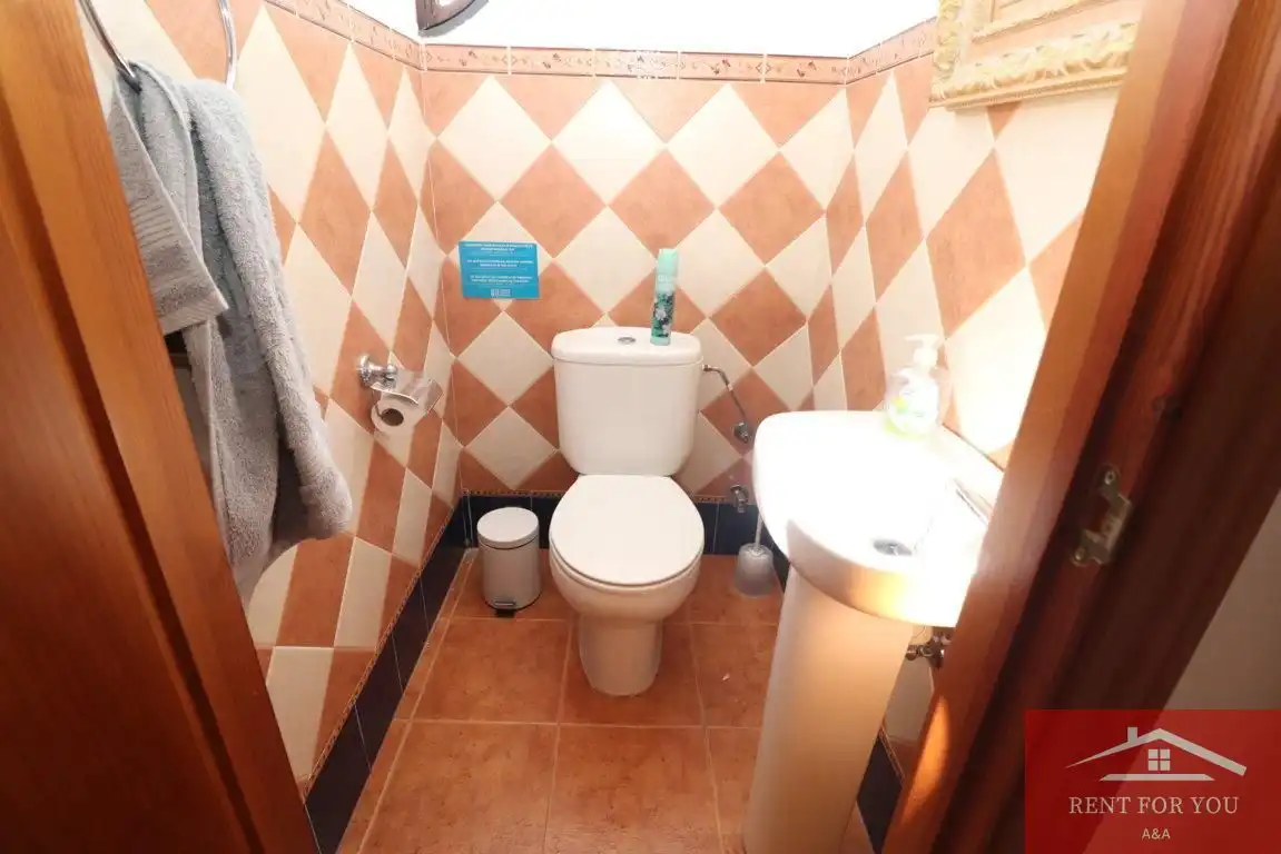 Casa de 110 m² en Alozaina