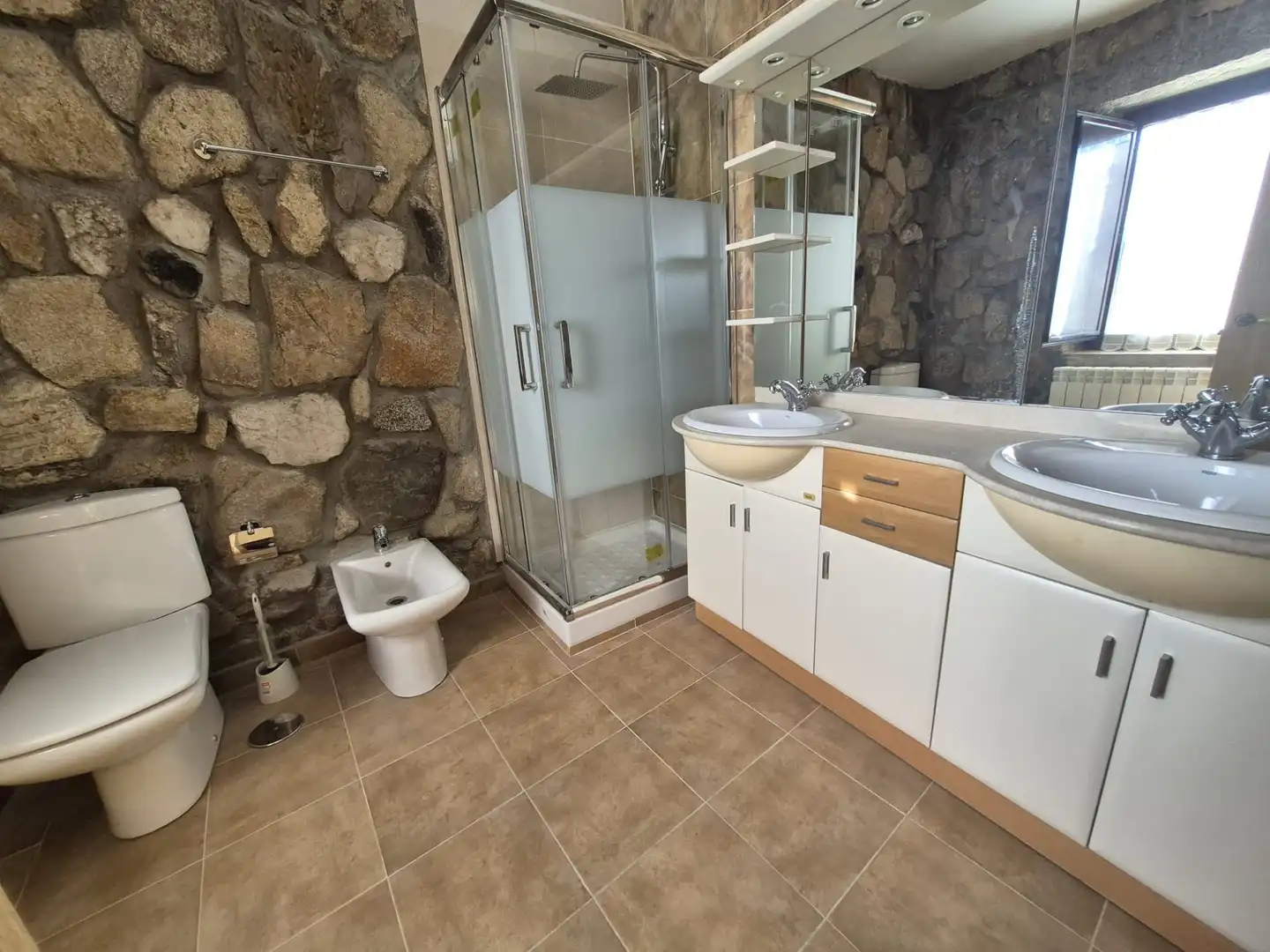 Piso de 140 m² en Gemuño