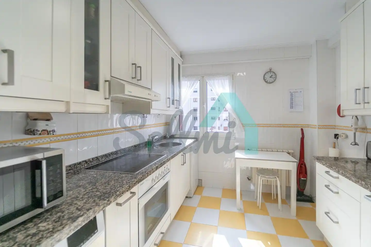Piso de 92 m² en Oviedo