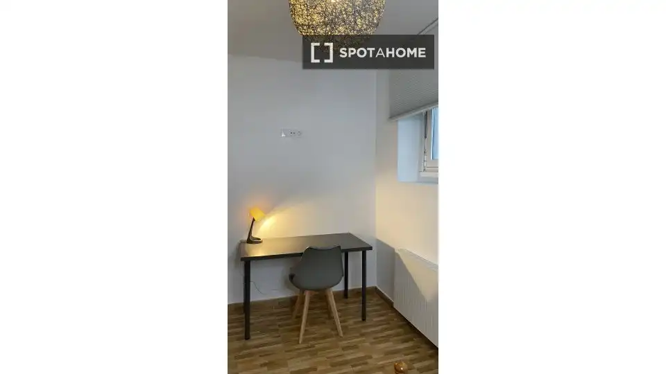 Habitación 86 m², Vigo
