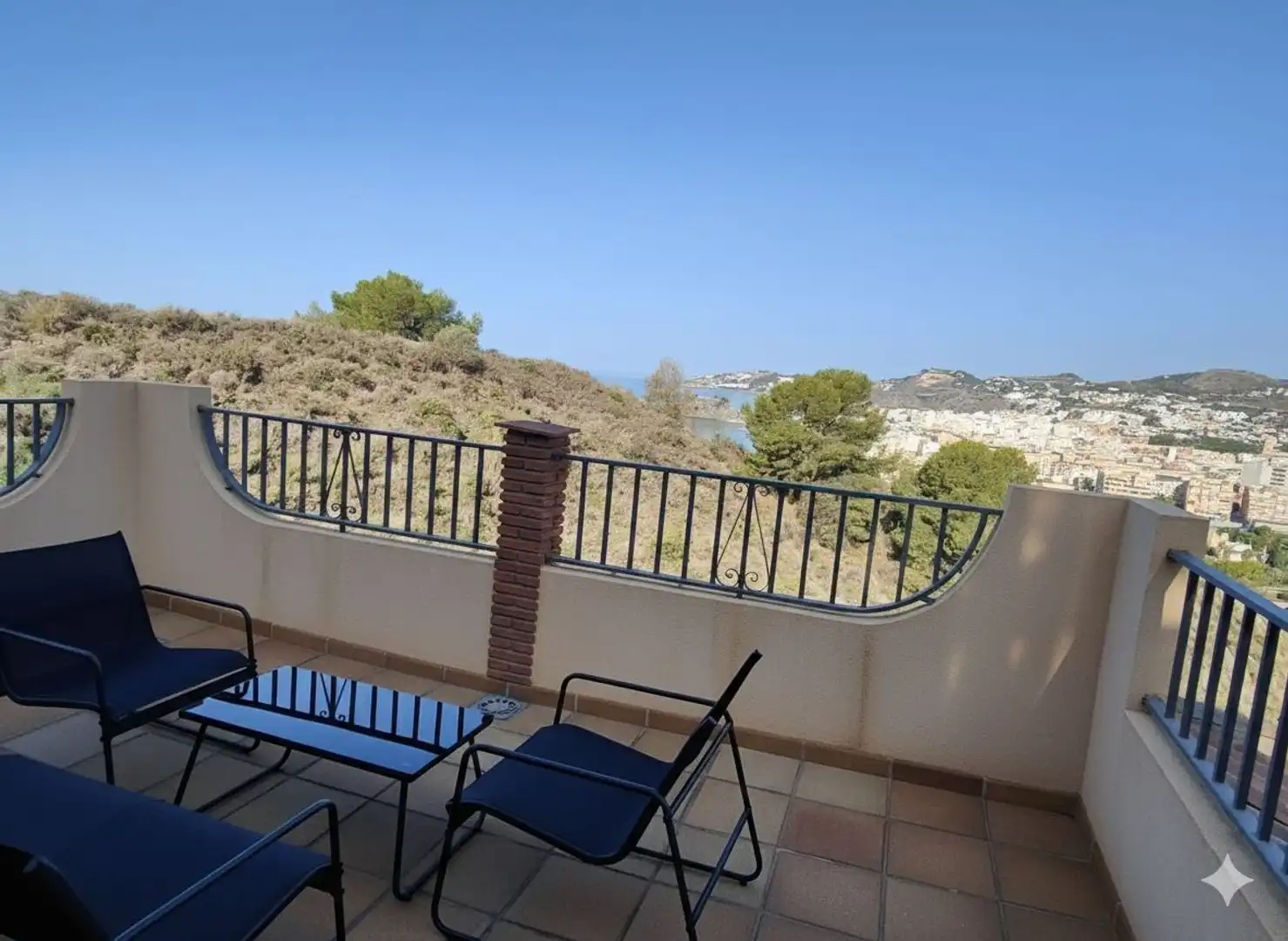 Piso de 320 m² en Almuñécar