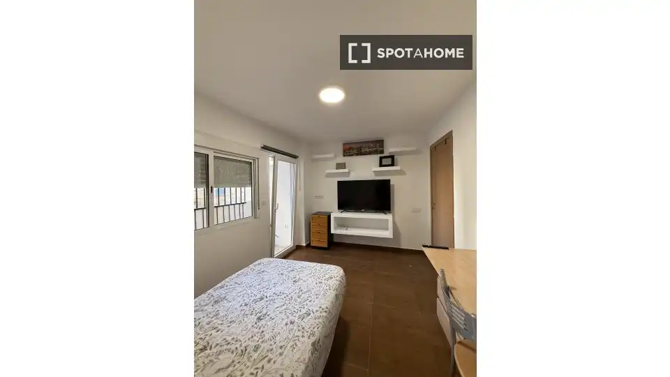 Habitación 81 m², Alicante