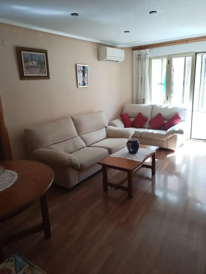 Piso de 80 m² en Santa Pola
