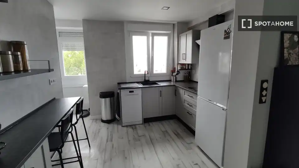 Habitación 86 m², Vigo