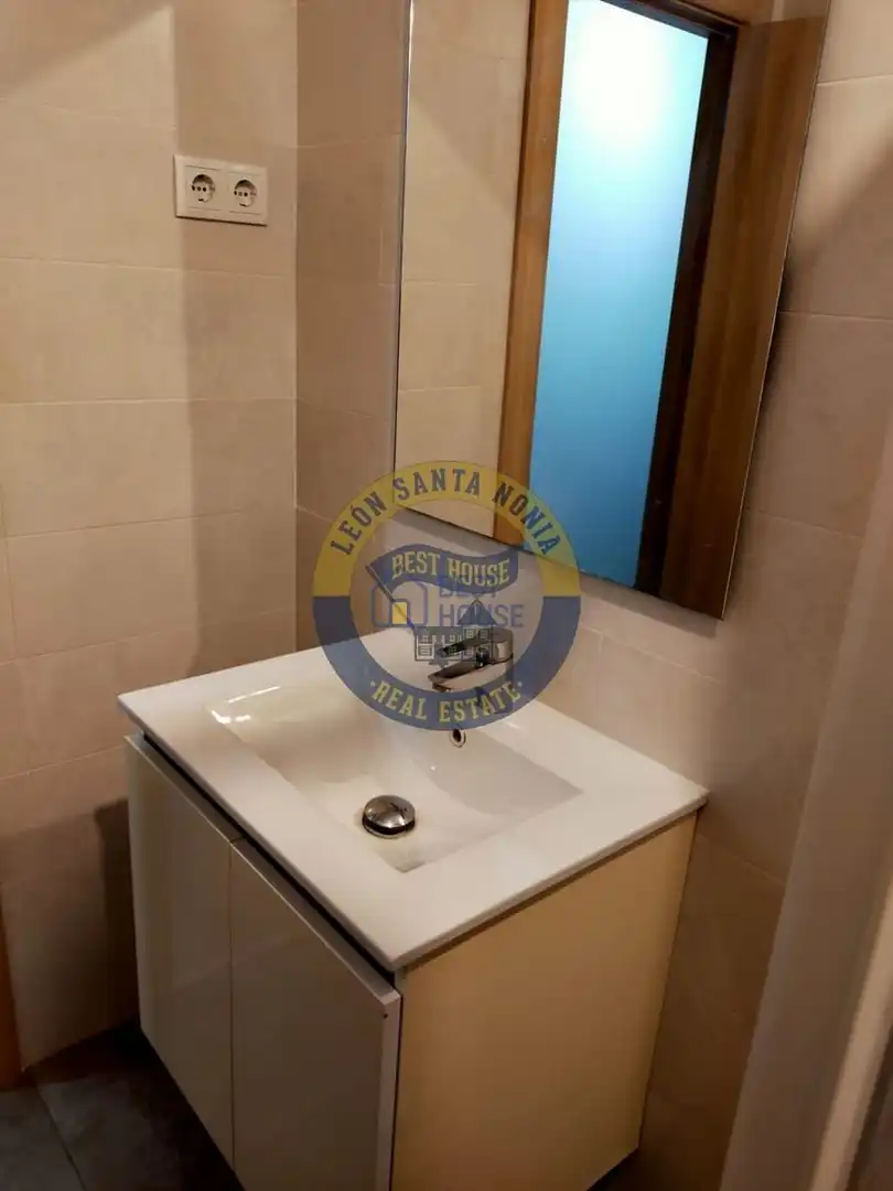 Pis de 70 m² a Lleó