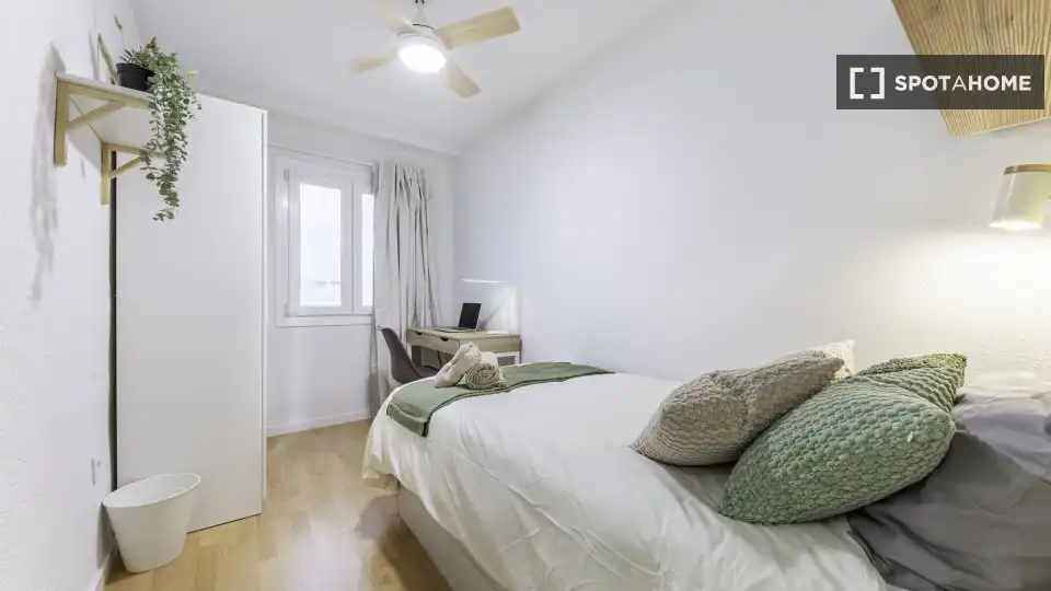 Habitación 118 m², Alicante