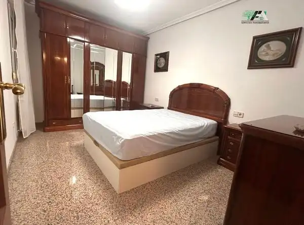 Piso de 100 m² en Baeza