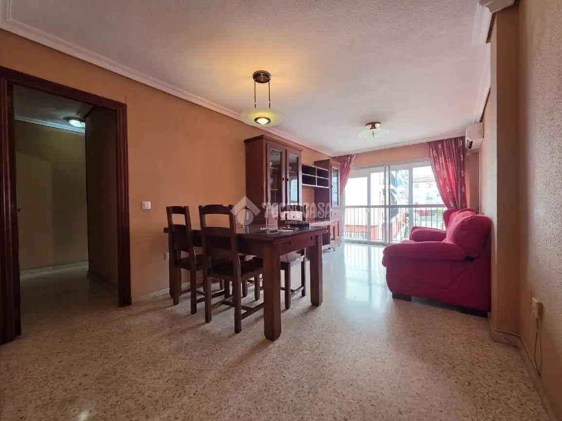 Piso de 90 m² en Sevilla