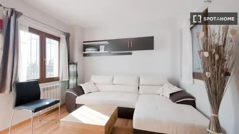 Habitación 58 m², Granada