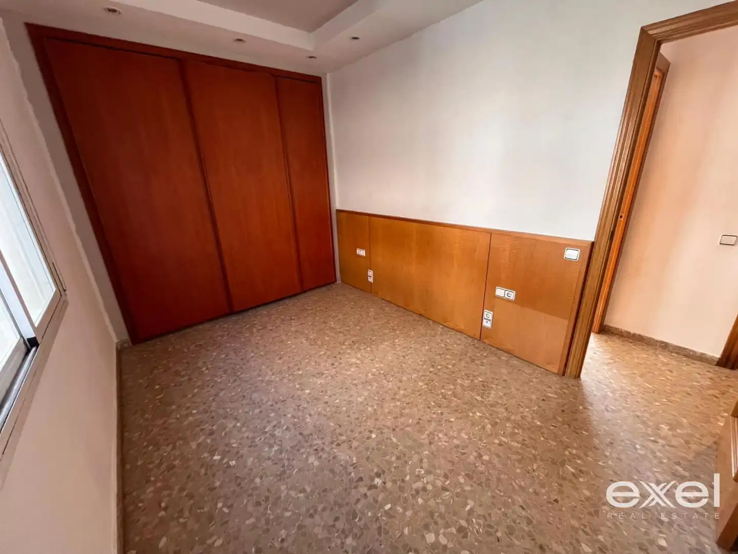 Pis de 110 m² a Cornellà de Llobregat