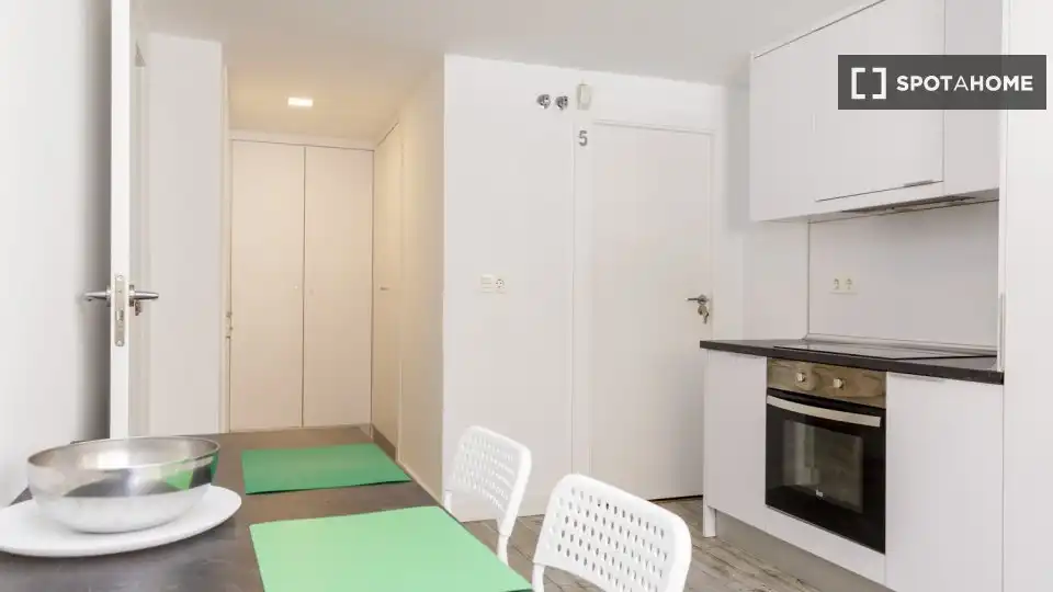 Habitación 178 m², Zaragoza