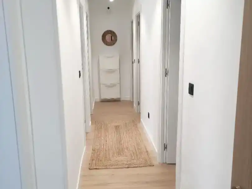Habitación 90 m², Ávila