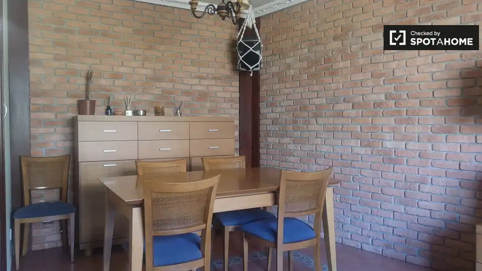Habitación 69 m², Bilbao