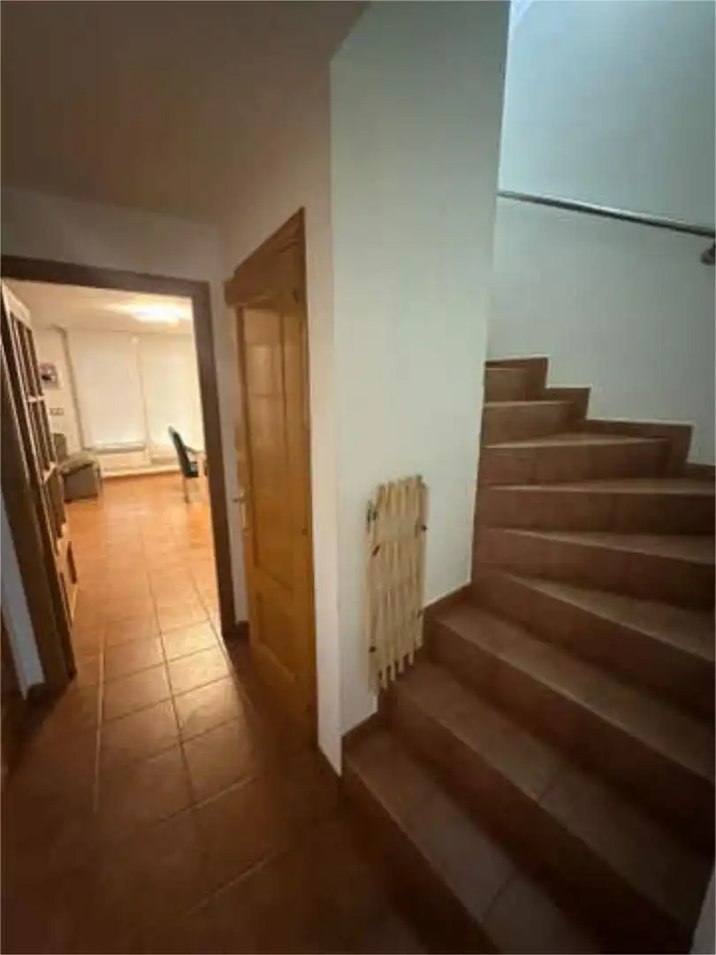 Casa de 175 m² en Cardeñajimeno
