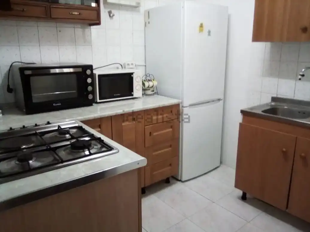 Piso de 90 m² en Granada