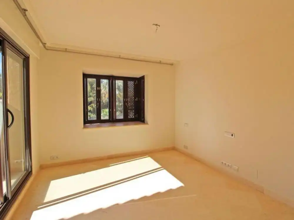 Appartamento 393 m² a Estepona