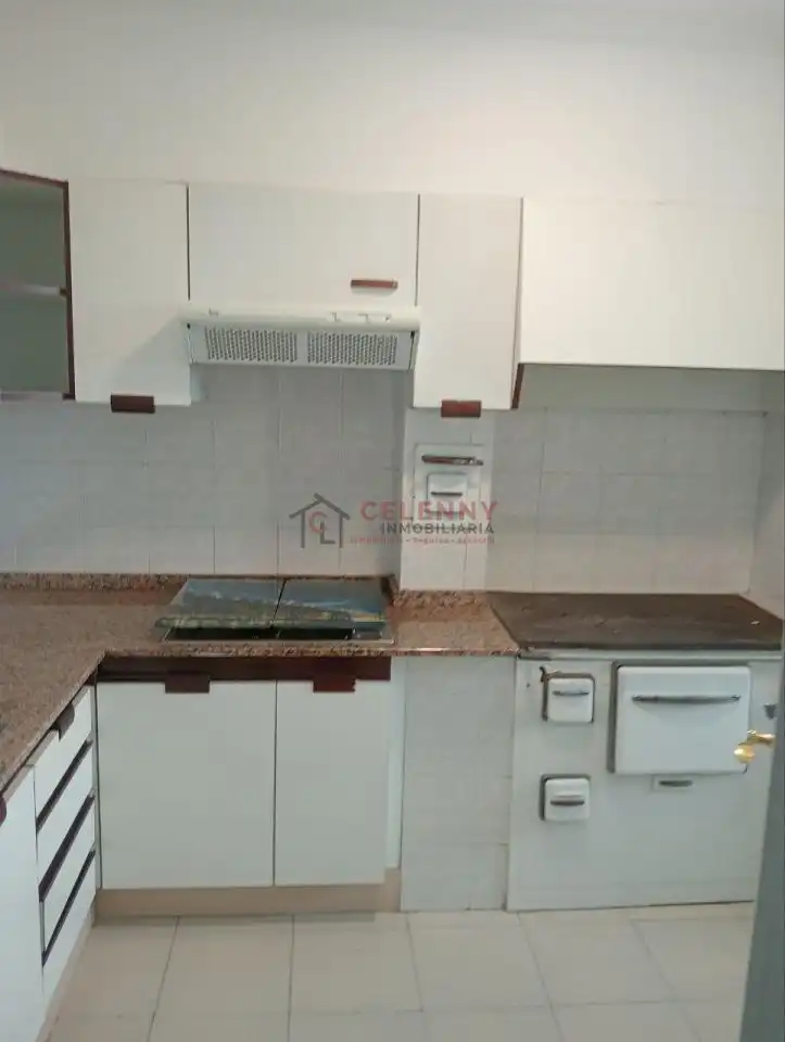 Casa de 80 m² en San Cibrao das Viñas