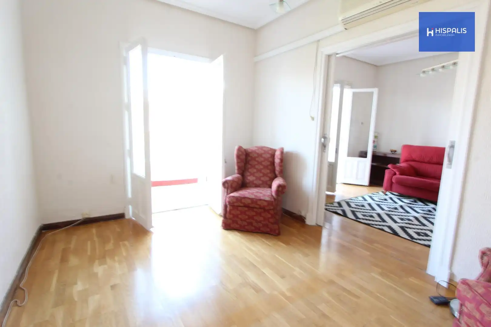 Piso de 100 m² en Sevilla