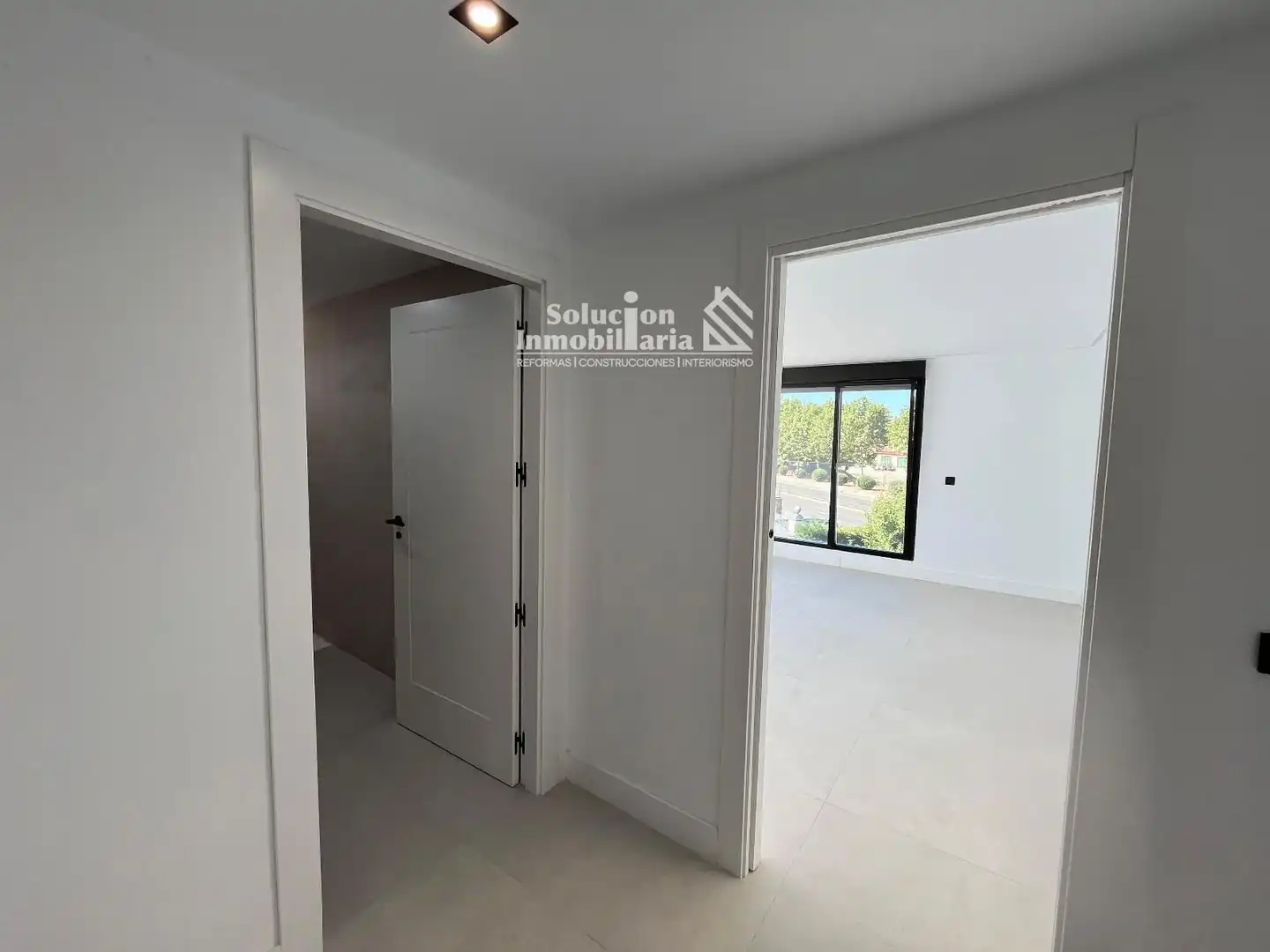 Pis de 500 m² a Villamayor