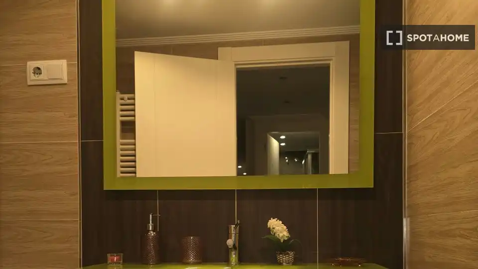 Habitación 105 m², Bilbao