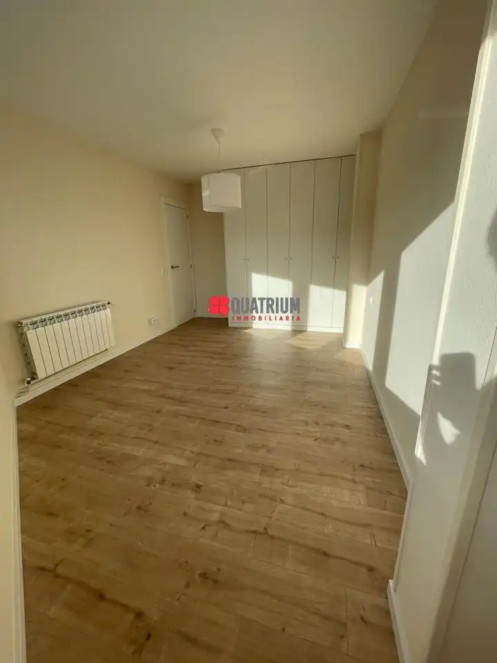 Piso de 80 m² en Santiago de Compostela