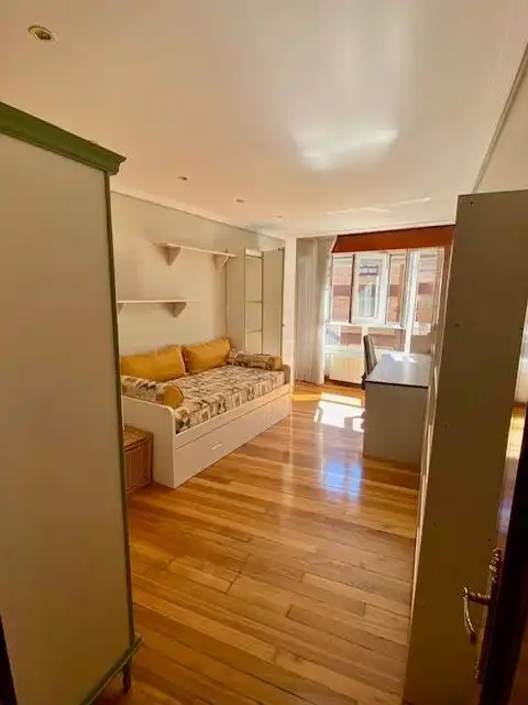 Piso de 80 m² en Bilbao