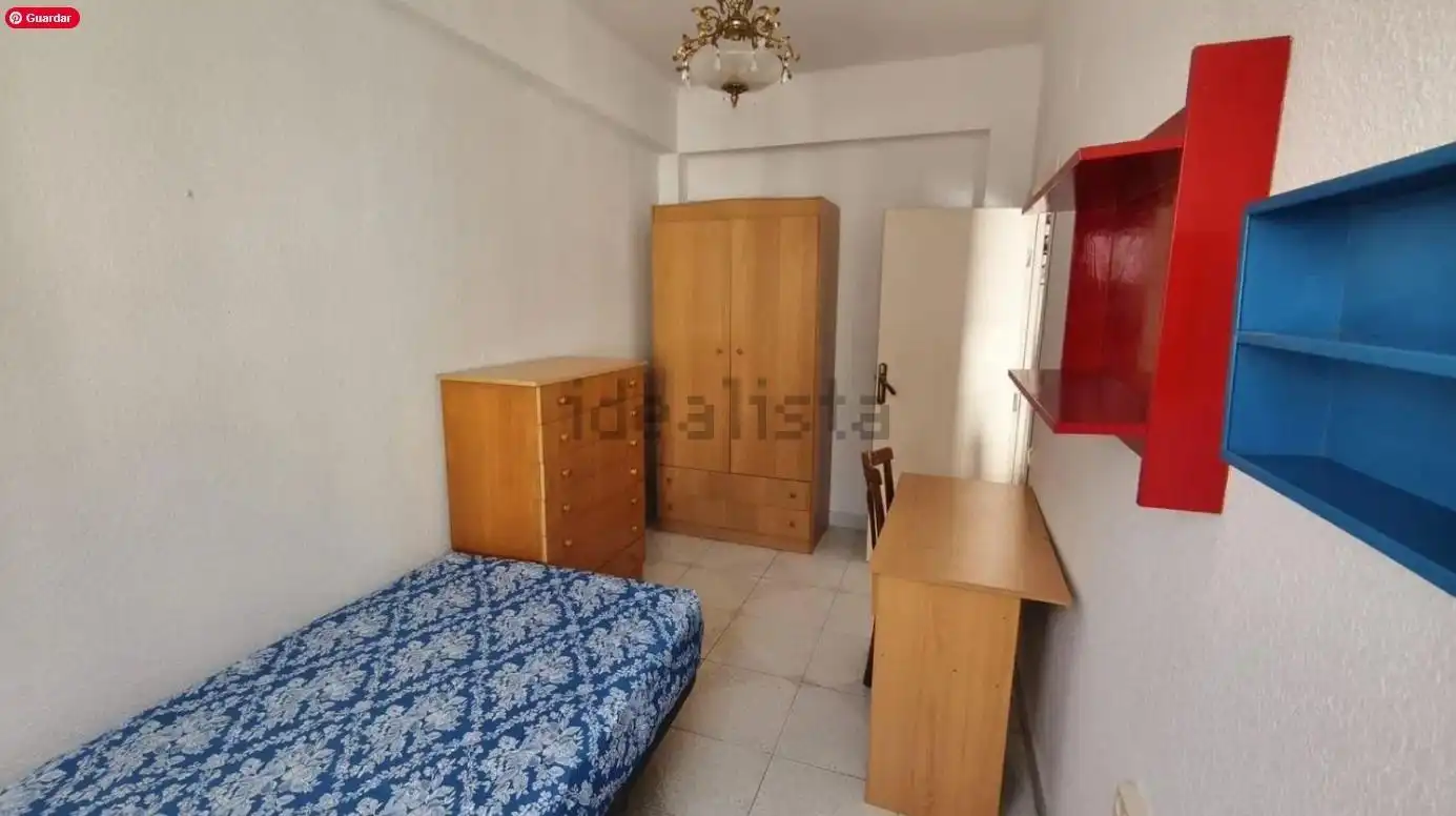 Piso de 80 m² en Almería