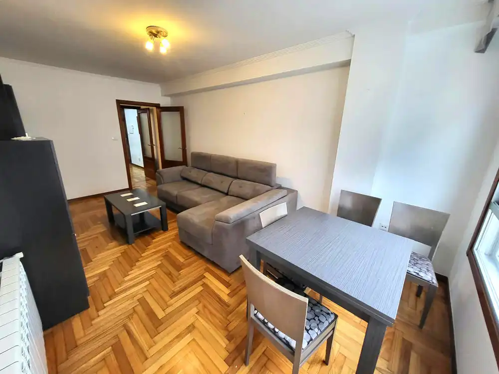 Piso de 90 m² en Vigo