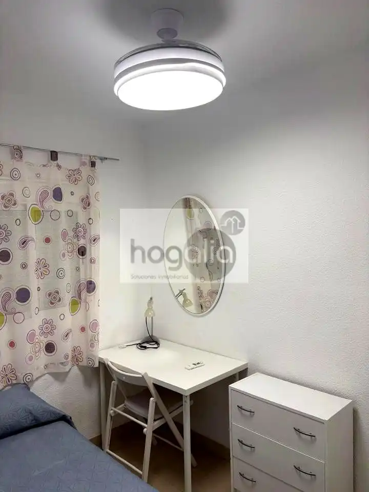 Habitación 65 m², Sevilla