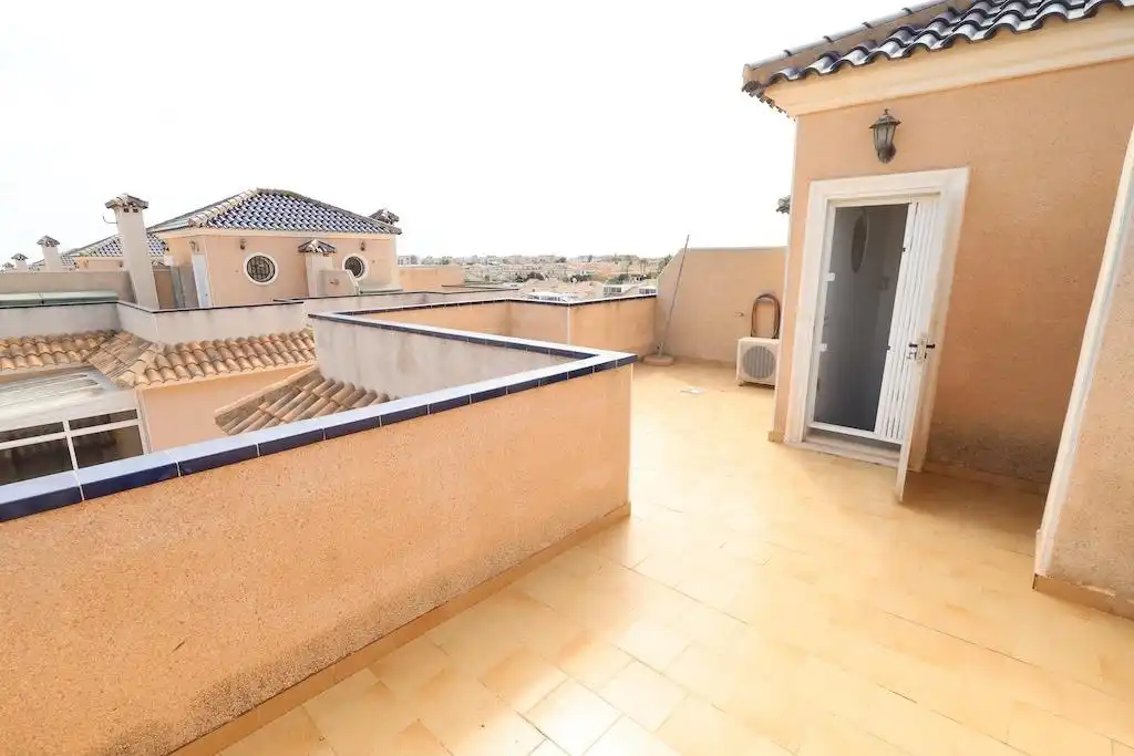 Casa de 82 m² a Oriola