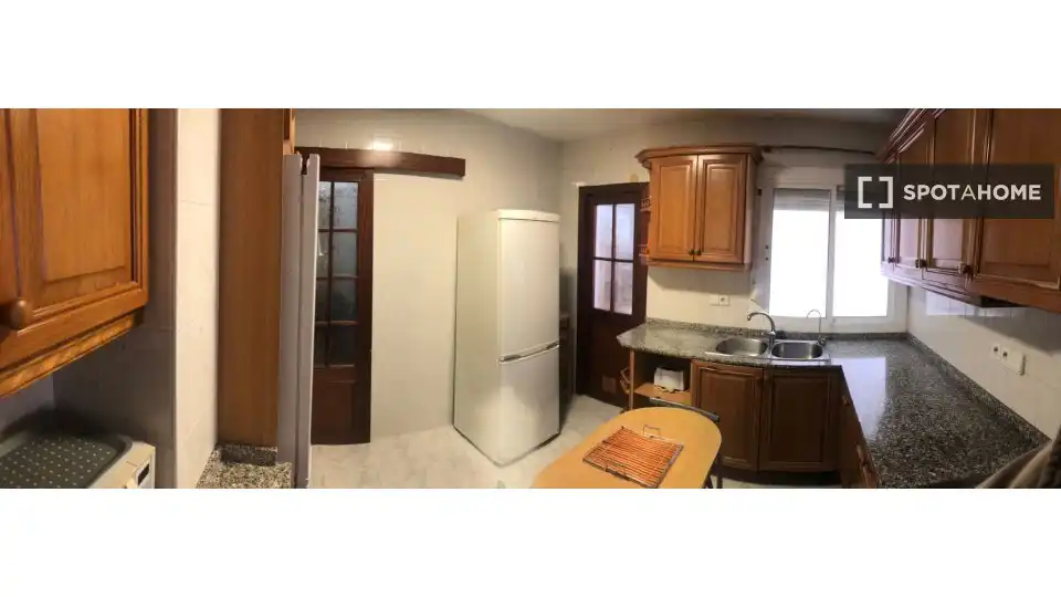 Habitación 97 m², Alicante