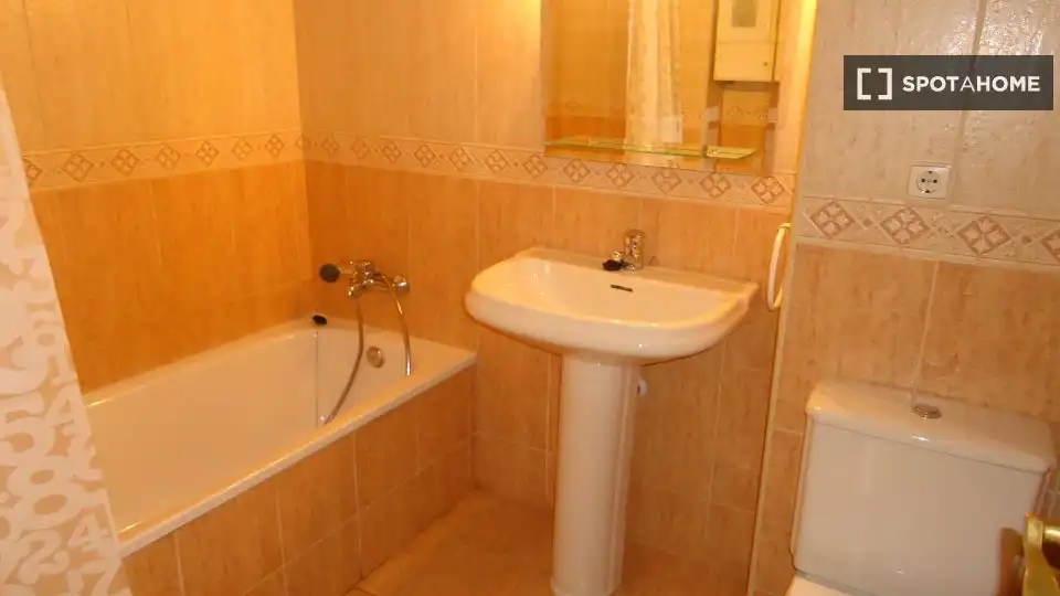 Habitación 109 m², Córdoba