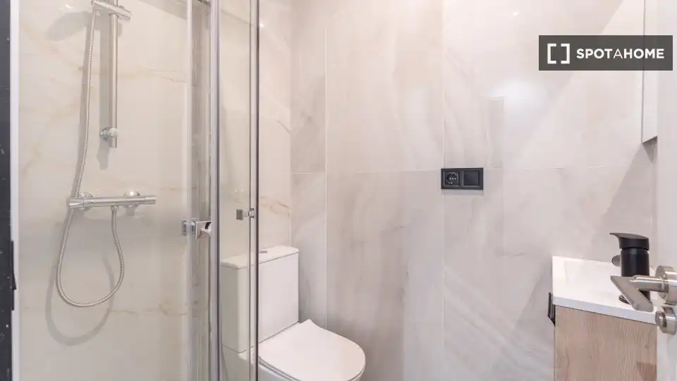 Habitación 144 m², Madrid