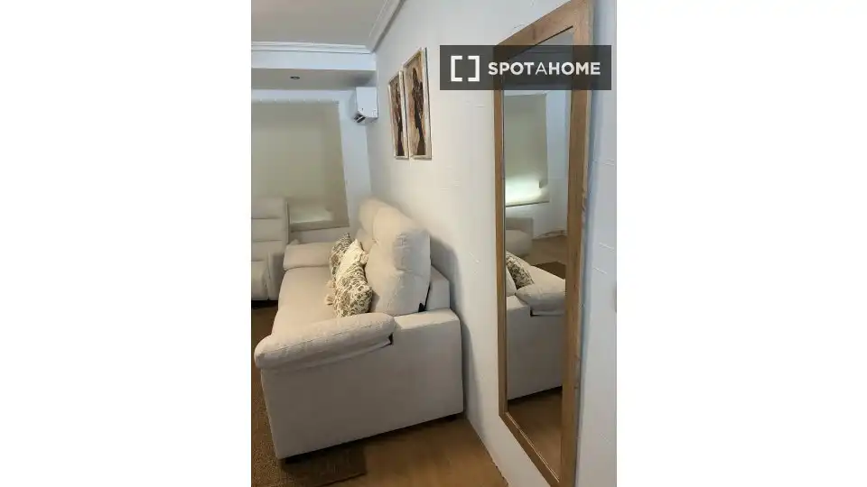 Habitación 90 m², Alicante