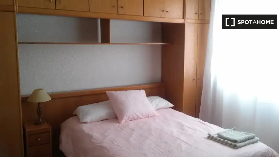 Habitación 92 m², Pamplona