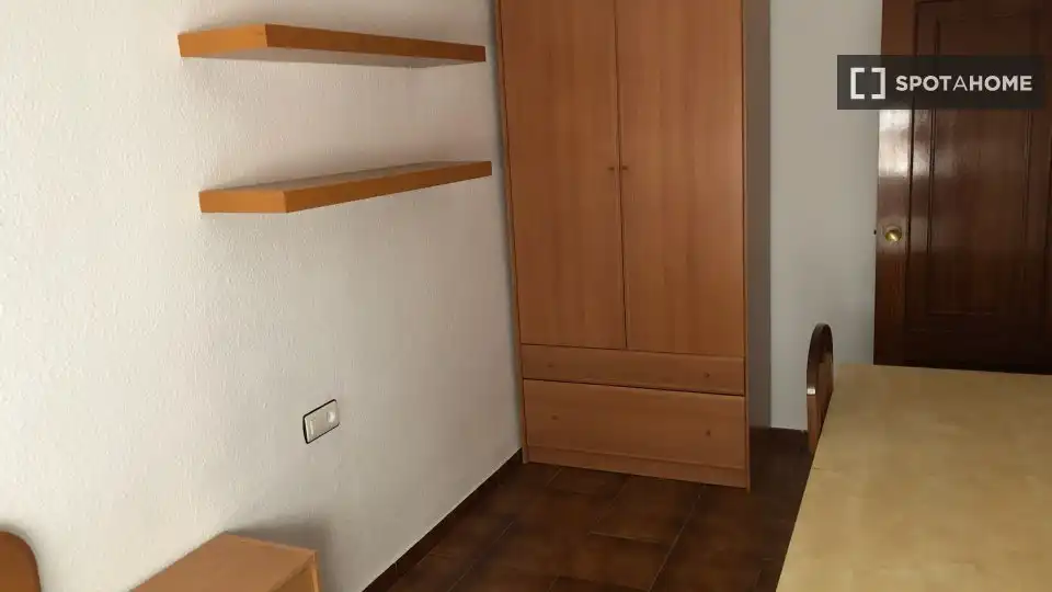 Habitación 86 m², Granada
