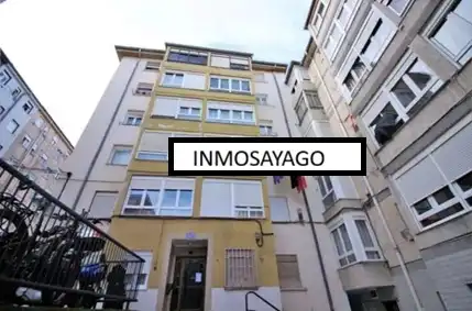Piso de 50 m² en Santander