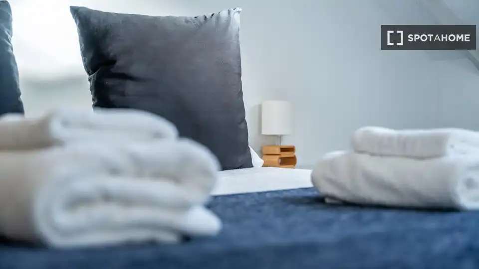 Habitación 75 m², Santander