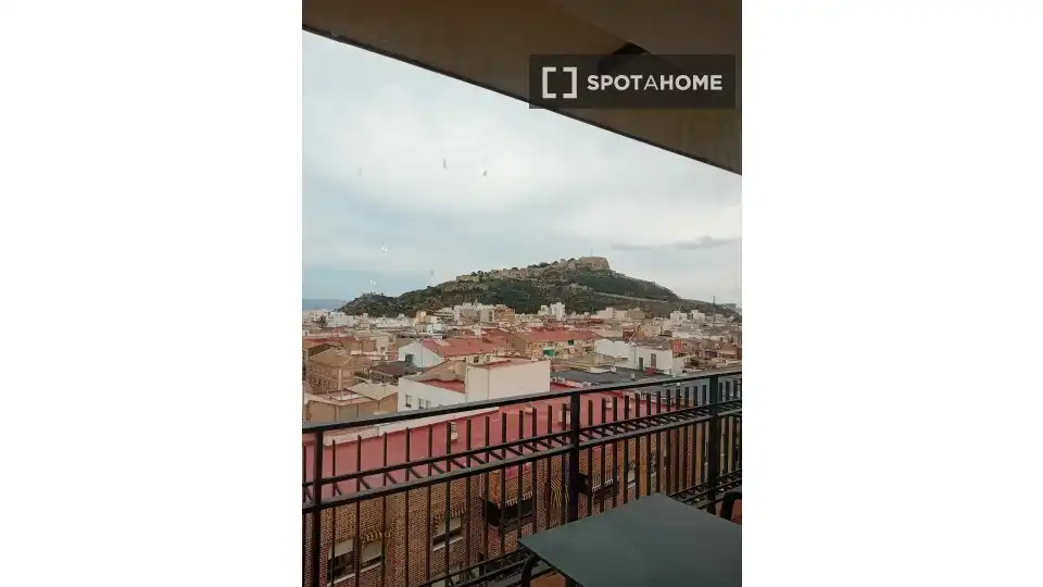 Habitación 140 m², Alicante