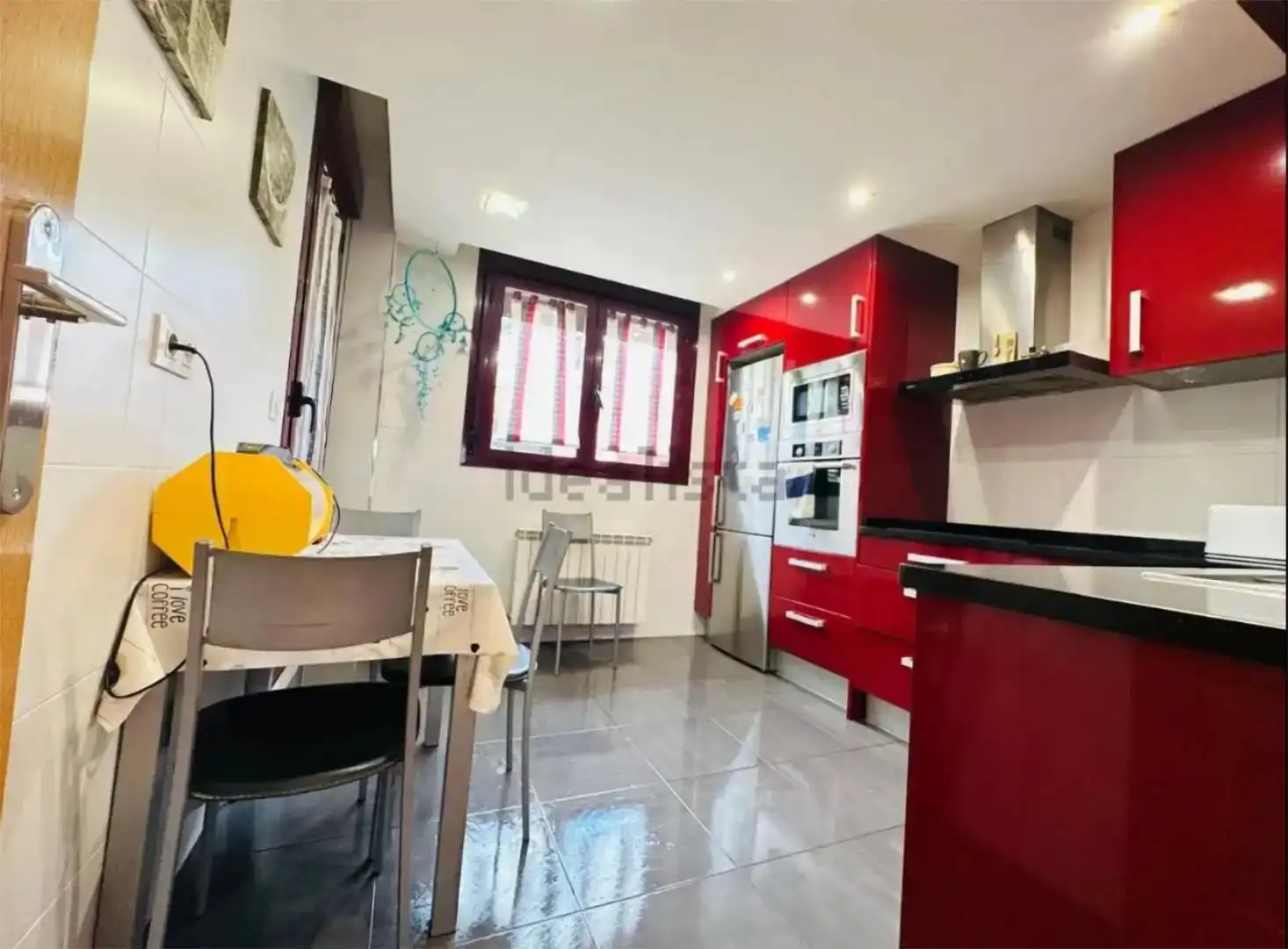 Habitación 160 m², Cadrete
