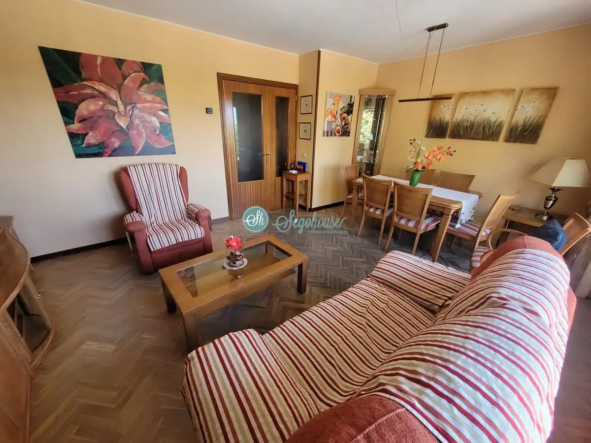 Piso de 93 m² en Segovia