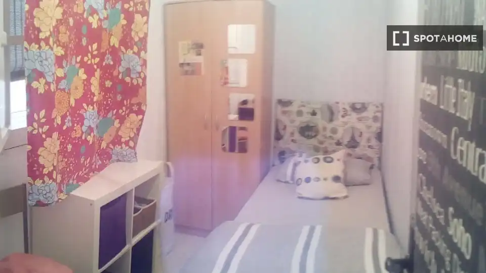 Habitación 81 m², Murcia