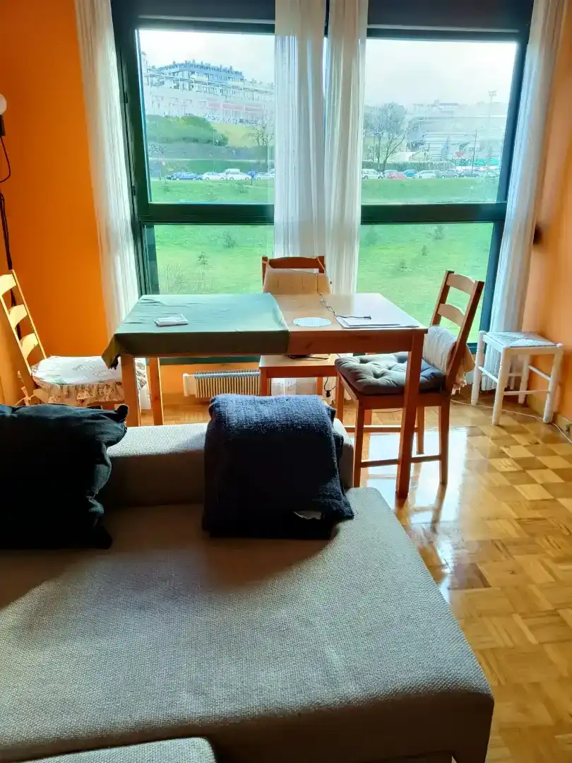 Habitación 12 m², Oviedo