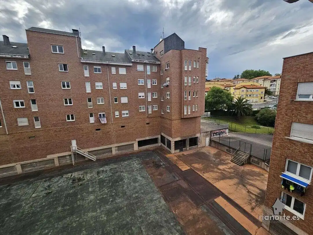 Wohnung 92 m² in Avilés