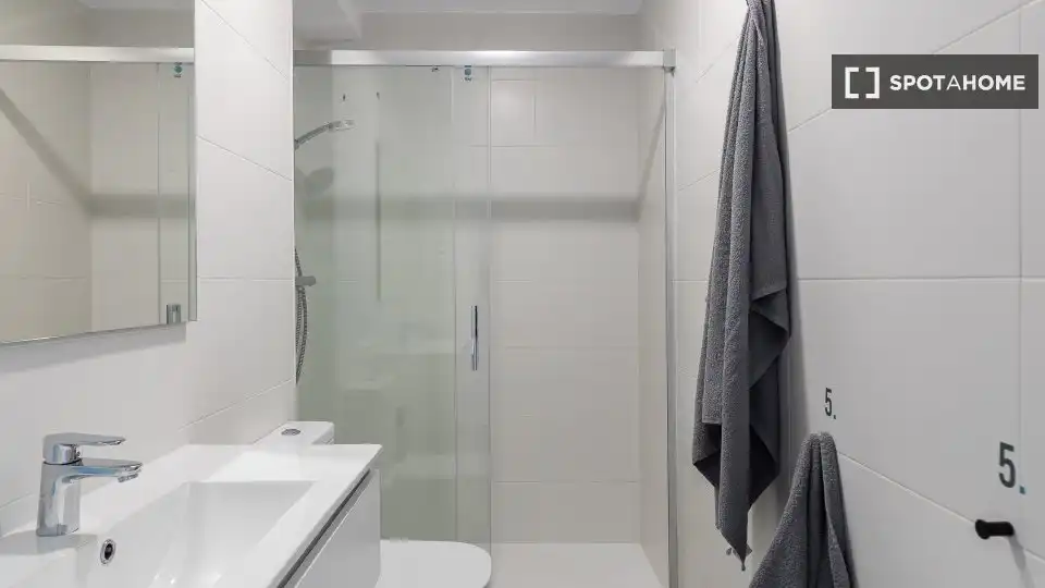 Room for rent, Barcelona