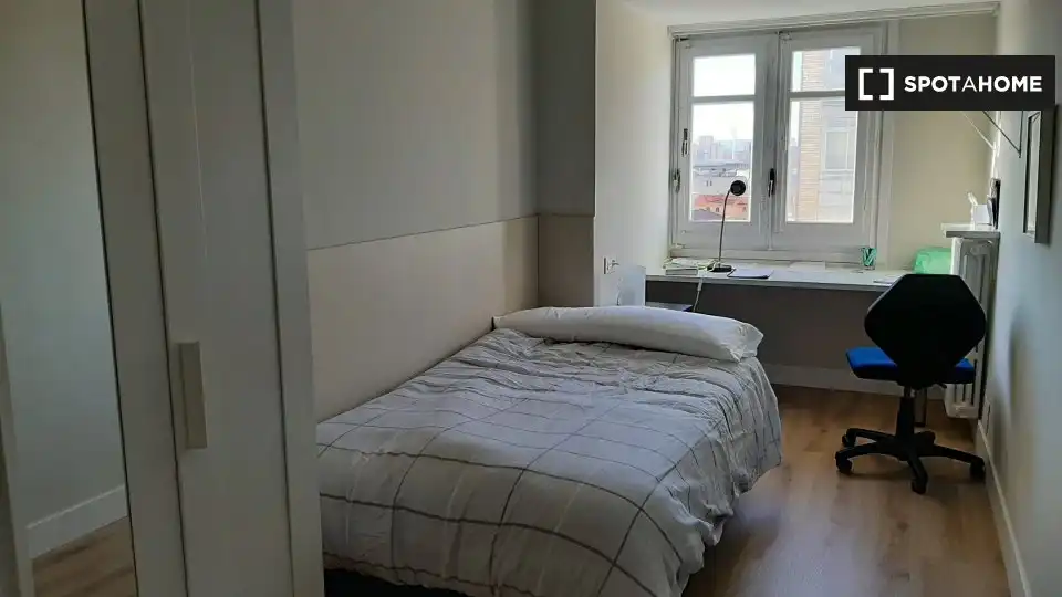 Habitación 161 m², Zaragoza