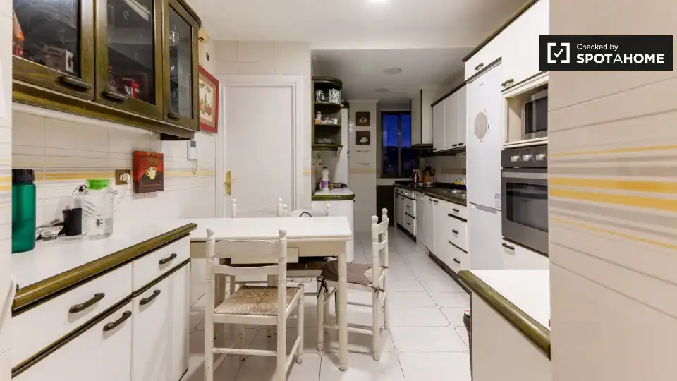 Habitación 173 m², Bilbao