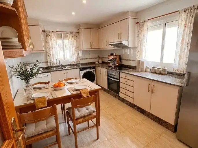 House 214 m² in Benicàssim / Benicasim