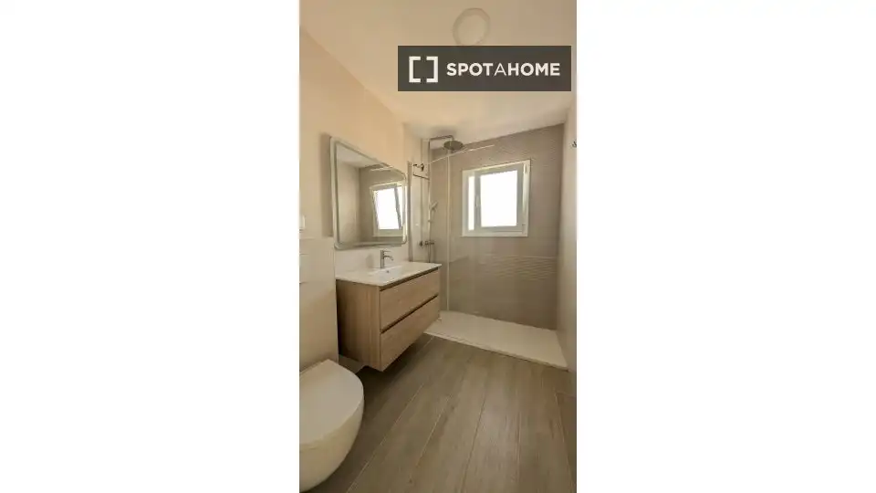 Habitación 101 m², Alicante